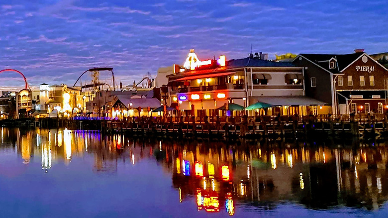 Universal Studios Florida lake