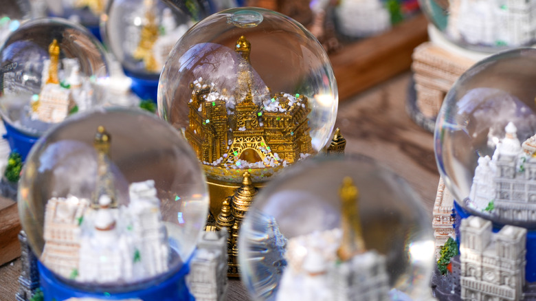 Souvenir snow globes