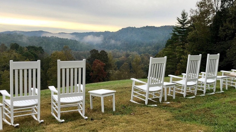 rocking chairs overlooking mountains at Blackberry Farm
