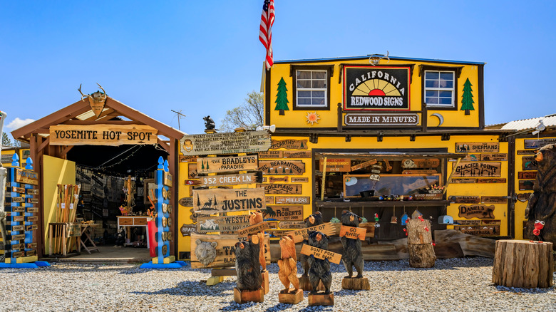 Cute souvenir shop in Oakhurst, California outside Yosemite
