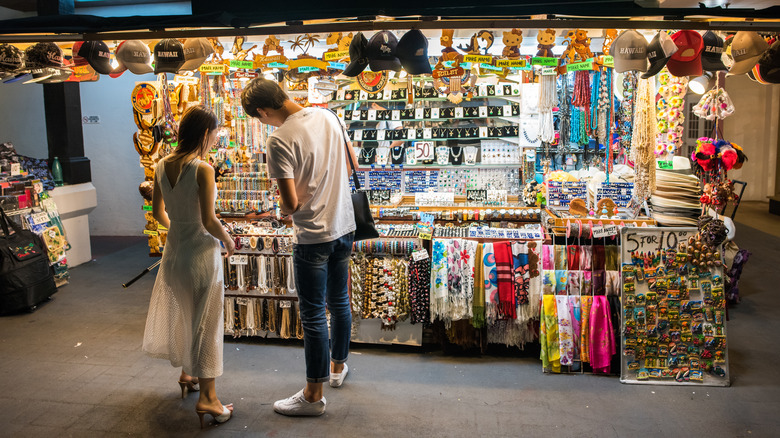 couple shopping souvenirs