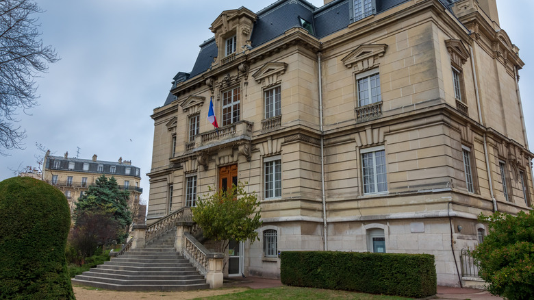 The facade of the Hotel de Ville in Vanves, France