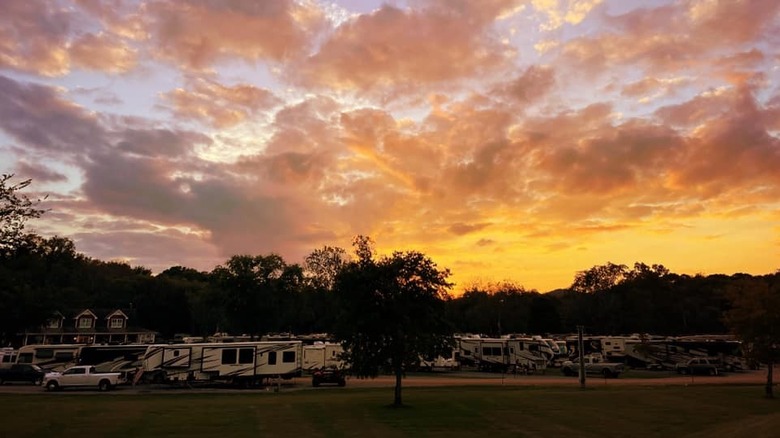 Sunset over the Grand Ole RV Resort