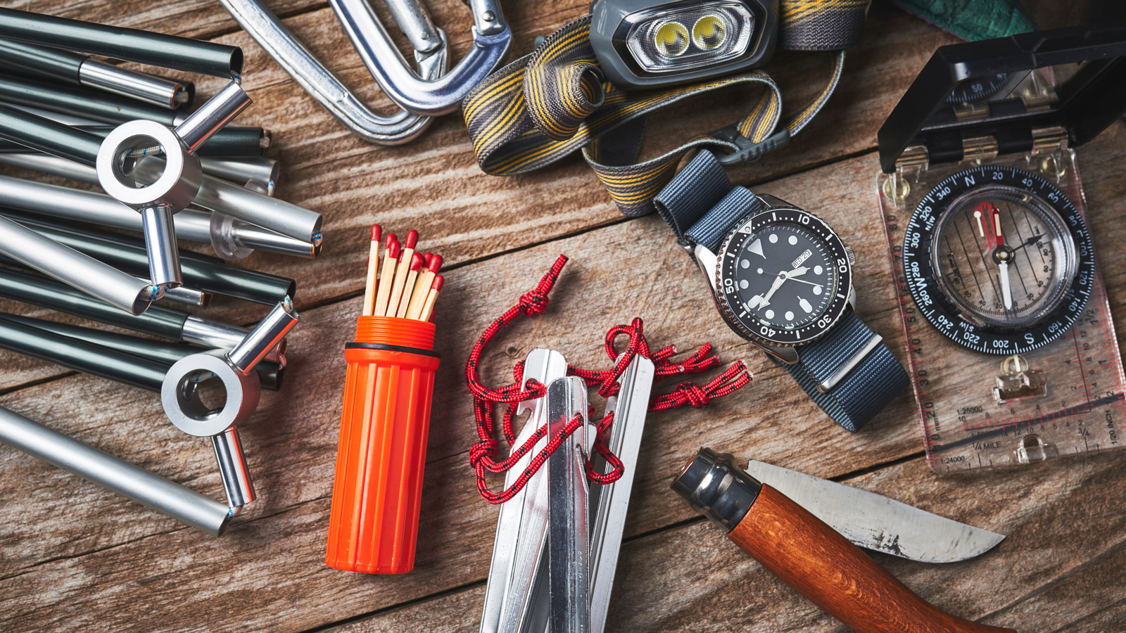 A DIY Pill Bottle Survival Kit Is The Perfect Addition To Your Camping Gear