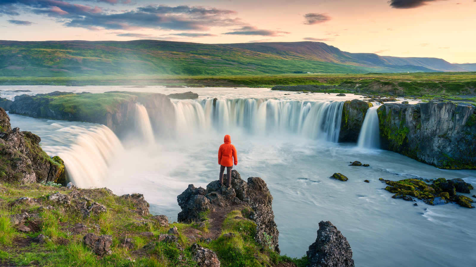 Iceland Has Been Ranked The Safest Country In Europe To Visit Again iceland-has-been-ranked-the-safest-country-in-europe-to-visit-again