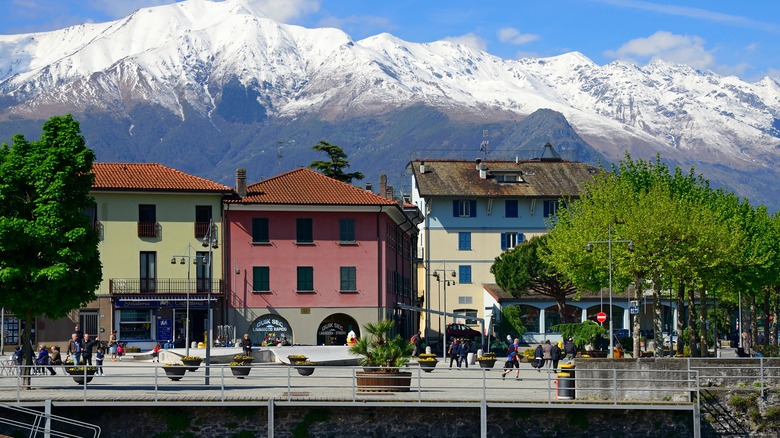 buildings with mountain backdrop