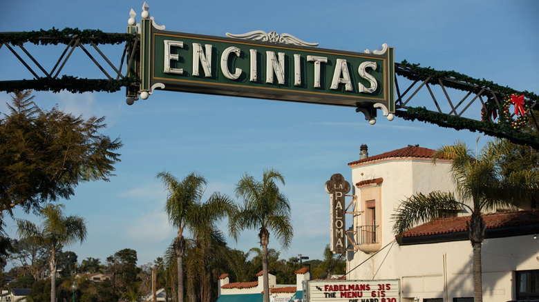 Encinitas sign