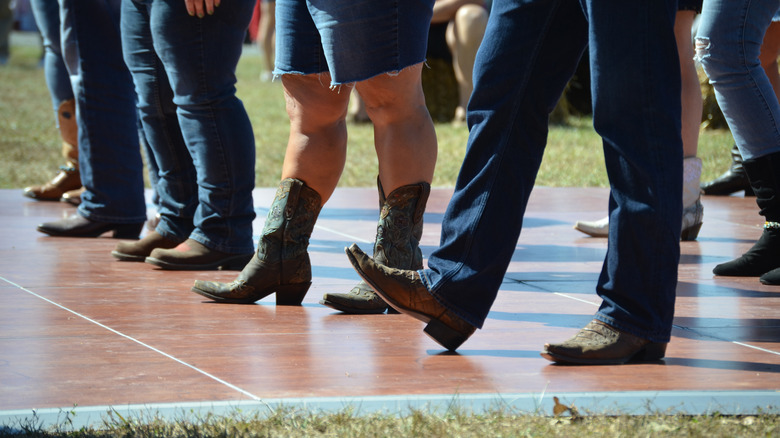 Cowboy boots go line dancing
