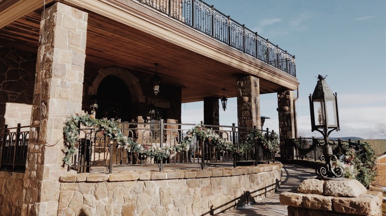 The decks of the Erlowest