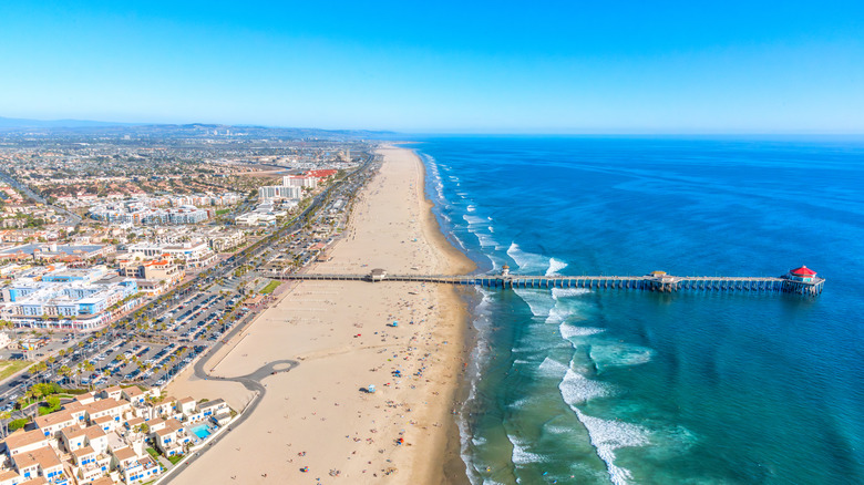 Aerial view of Huntington Beach and pier