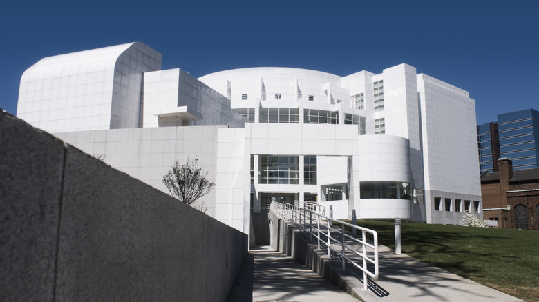 exterior of  High Museum of Art