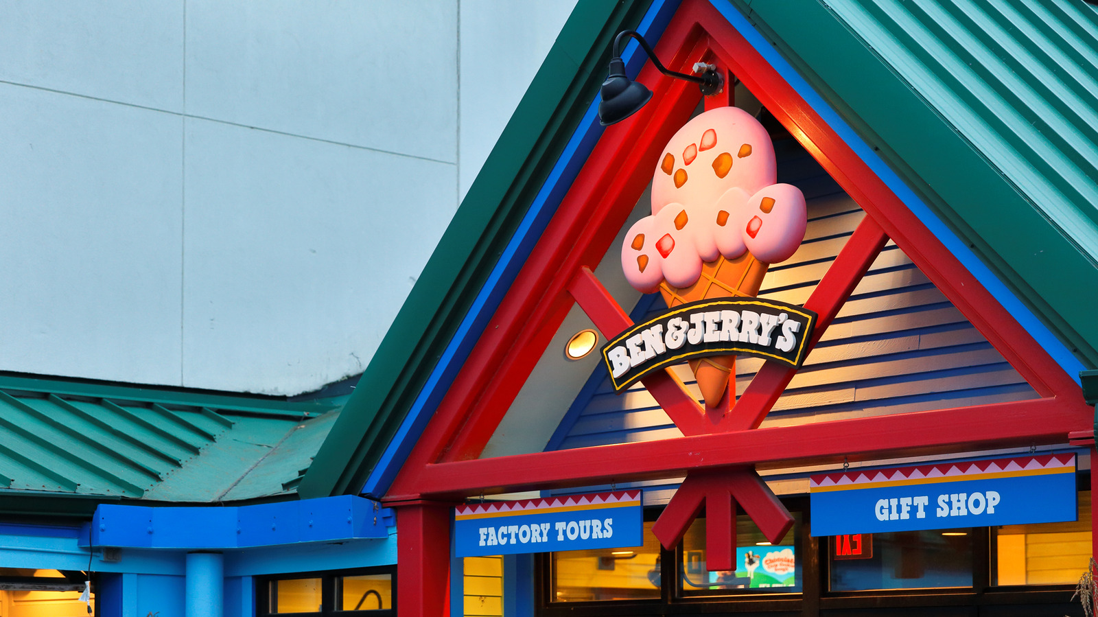Ben & Jerry's Factory Tour In Vermont Will Satisfy Your Appetite For Ice Cream