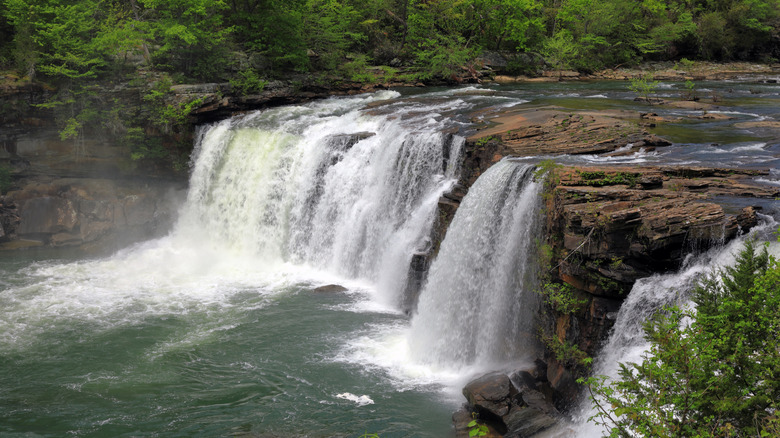 Little River Falls in Little River Canyon National Preserve, Alabama