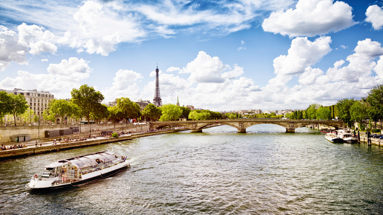 Cruise down the Seine Paris
