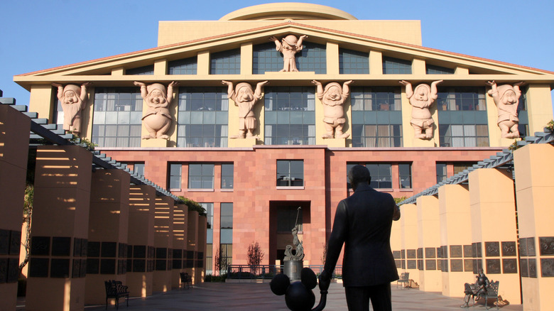 Team Disney building Seven Dwarfs pillars