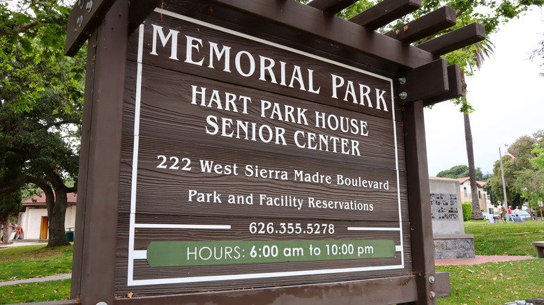 Sierra Madre Memorial Park signage