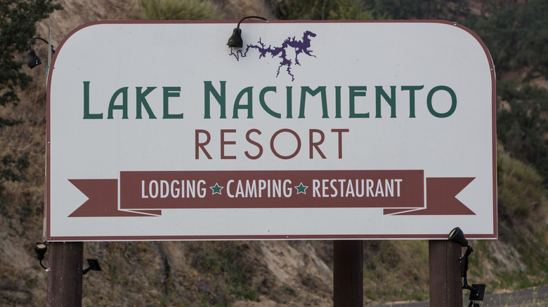 Lake Nacimiento Resort signage