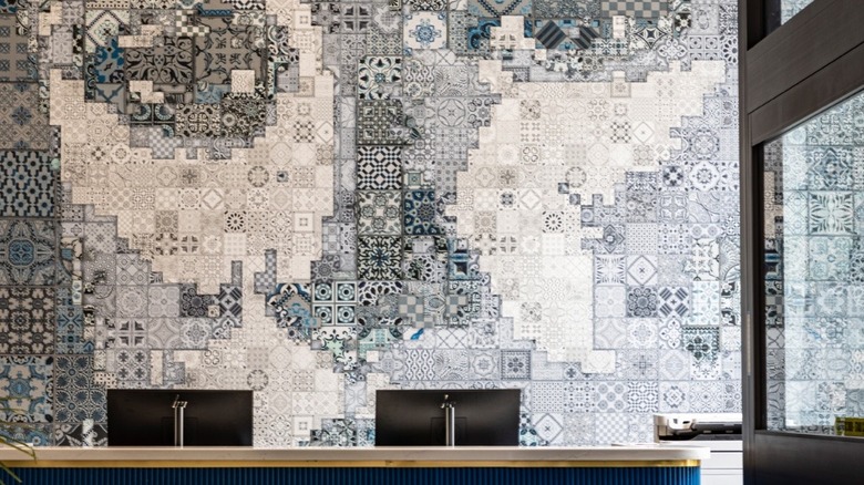 Carlotta mosaic at reception Hotel Julian
