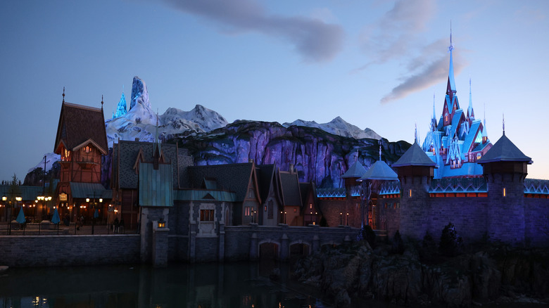 World of Frozen, Disney Adventure World.