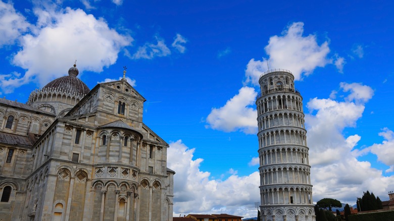 Duomo di Pisa and the leaning tower
