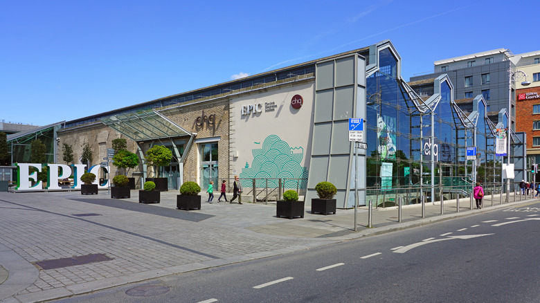Exterior of EPIC museum, street
