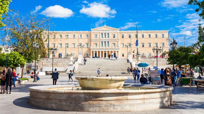 First Time Visitors To Athens Should Consider Staying In Syntagma Square