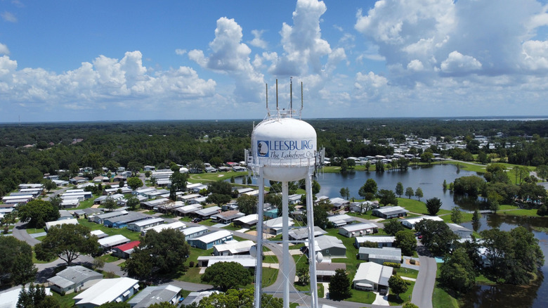 An aerial shot of Leesburg, Florida