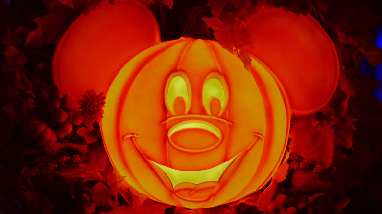 Mickey Mouse smiling pumpkin
