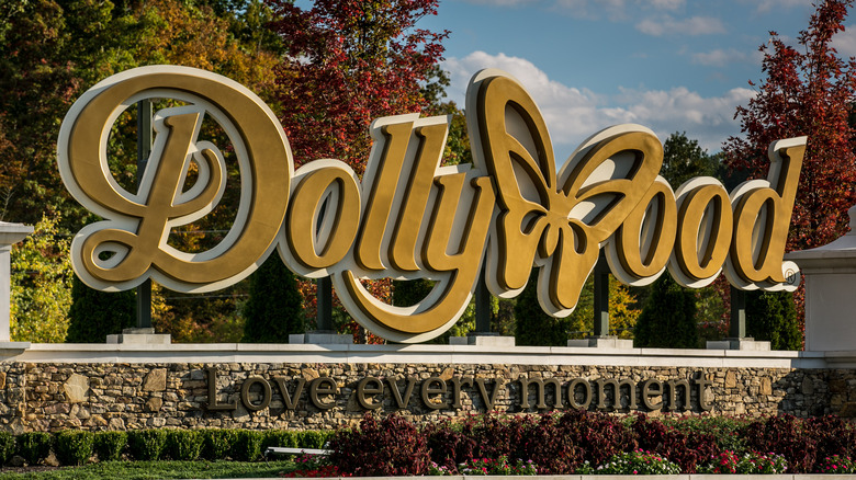 Dollywood sign Tennessee autumn