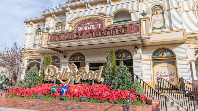 Dollywood Showstreet Palace Theater