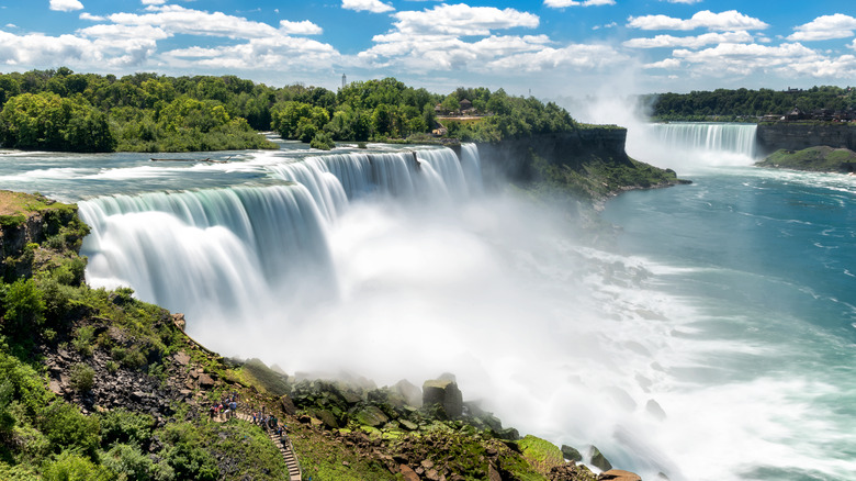 A nice day at Niagara Falls 