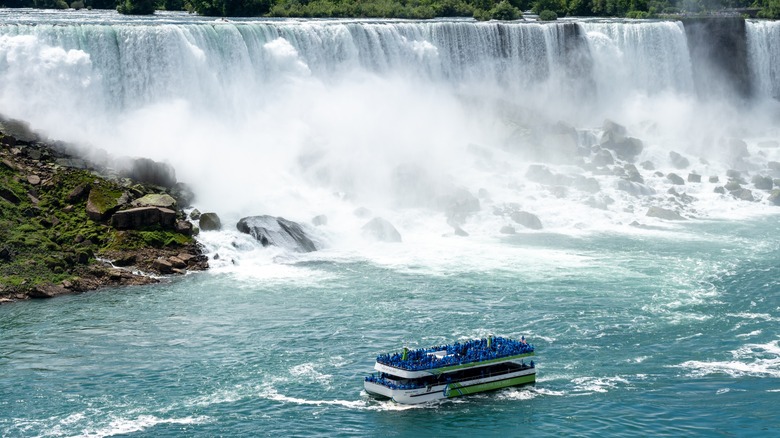 Tourists on the Maid of the Mist tour at Niagara Falls