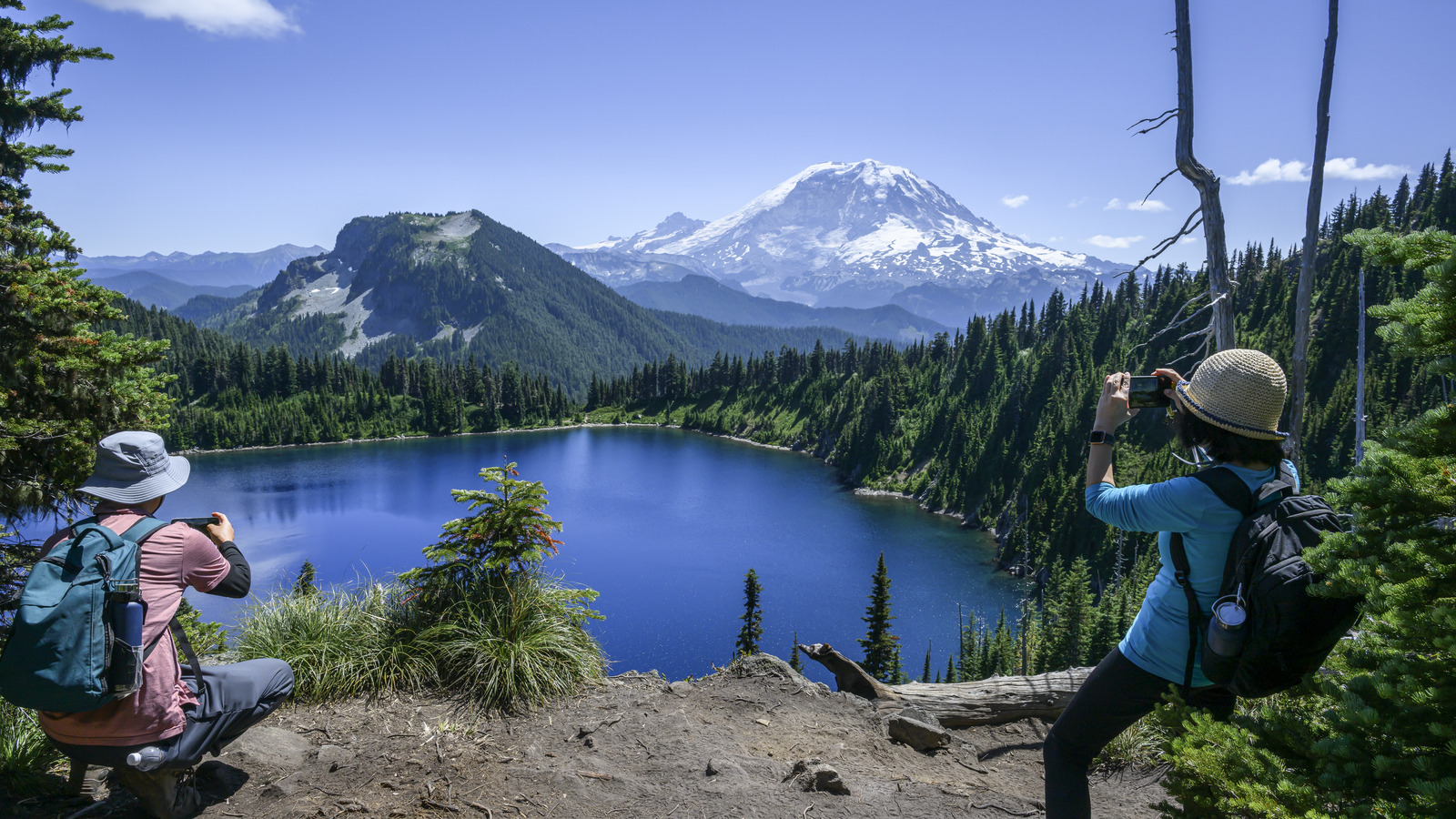 Hike Up This West Coast Trail For Incredible Lake Views