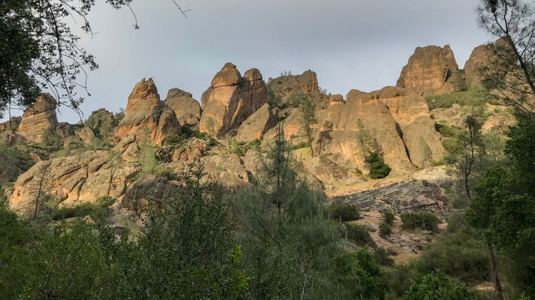 Balconies Cave Trail