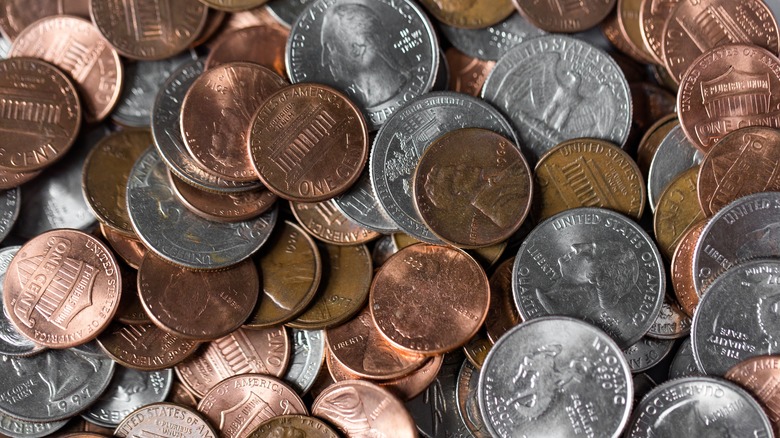 pile of American coins