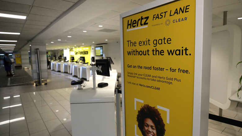 Hertz Gold Plus sign