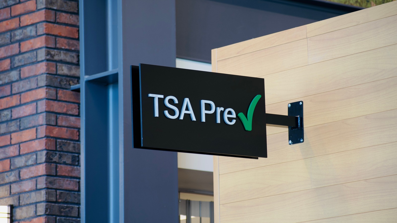 How To Check If The Airport You're Heading To Will Have TSA PreCheck Lanes Open
