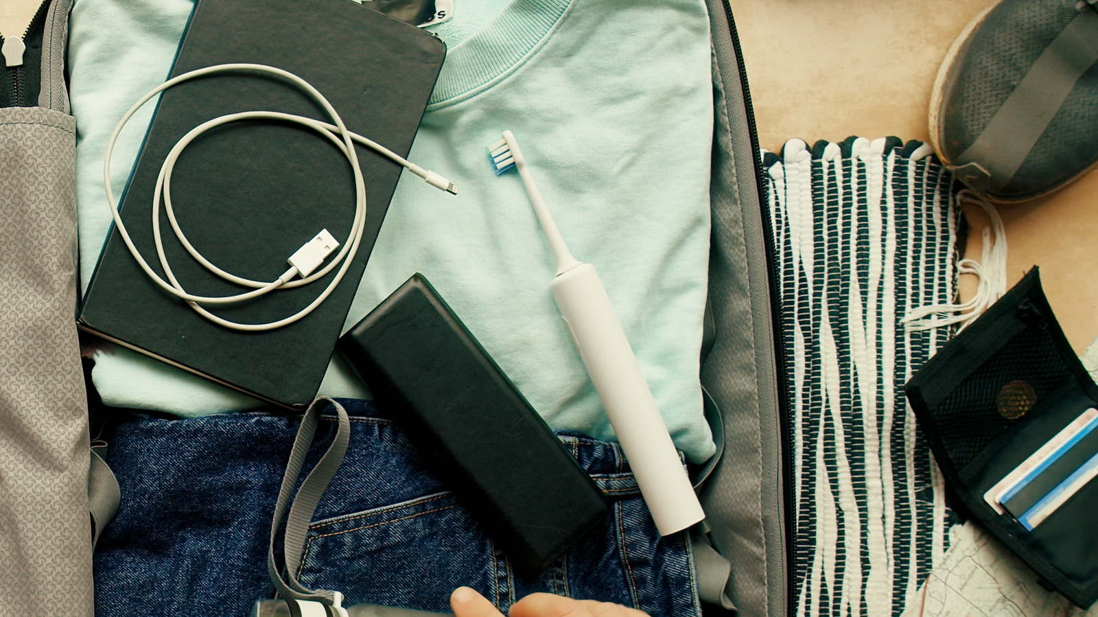 How To Keep Your Toothbrush Clean While Traveling