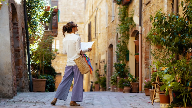 Sylish woman in Italian street