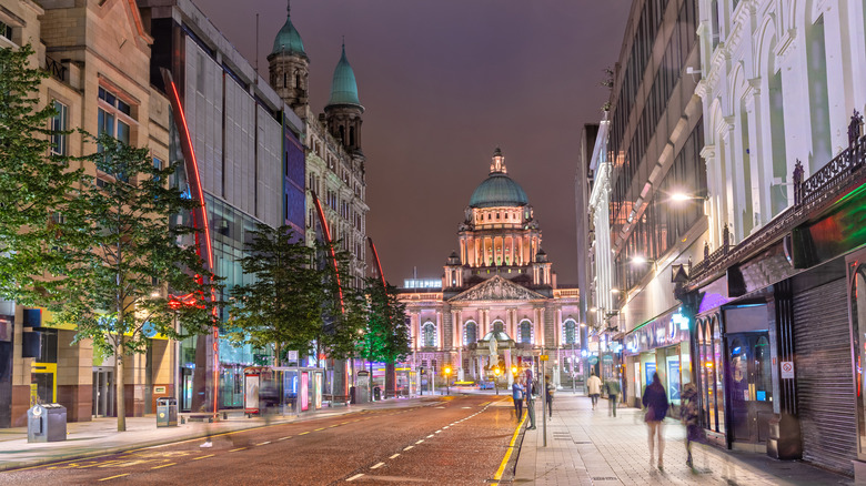 Belfast City Hall at night