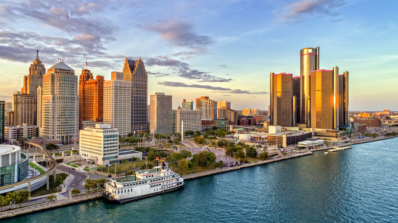 Detroit waterfront