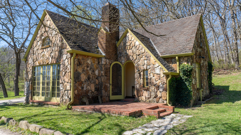 Rocky Ridge Farm in Mansfield