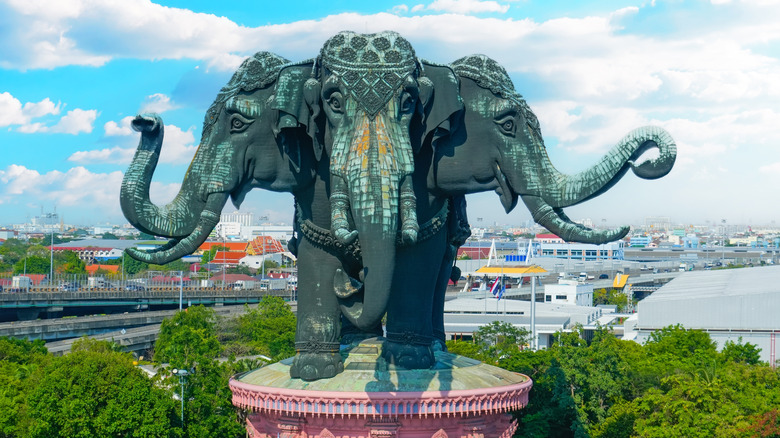 Three-headed elephant statue housing the Erawan Museum