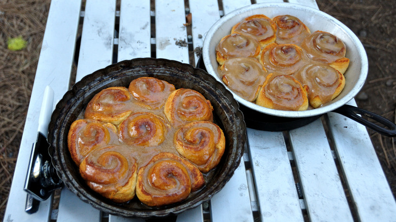 Cinnamon rolls in cast-iron pans