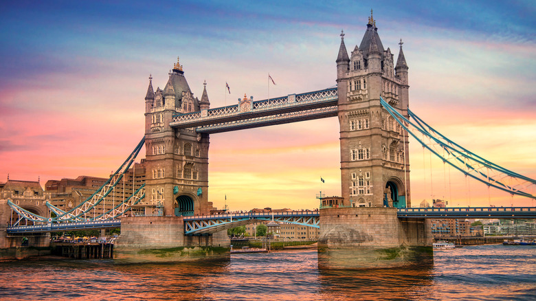 Stunning View of London Bridge