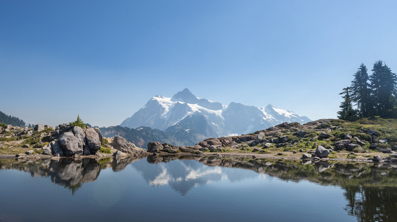View of Mount Shuksan