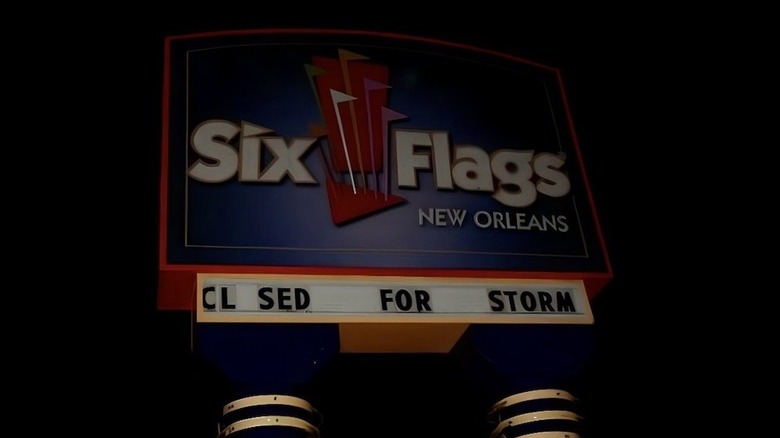 Six Flags New Orleans Closed for Storm sign.