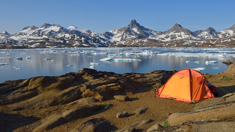 Tent at Kong Oscar Fjord