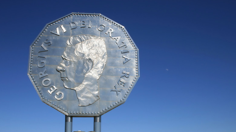 The giant replica nickel in Sudbury.