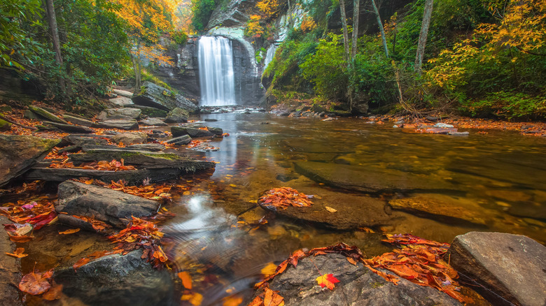 Linville Falls in the autumn in North Carolina